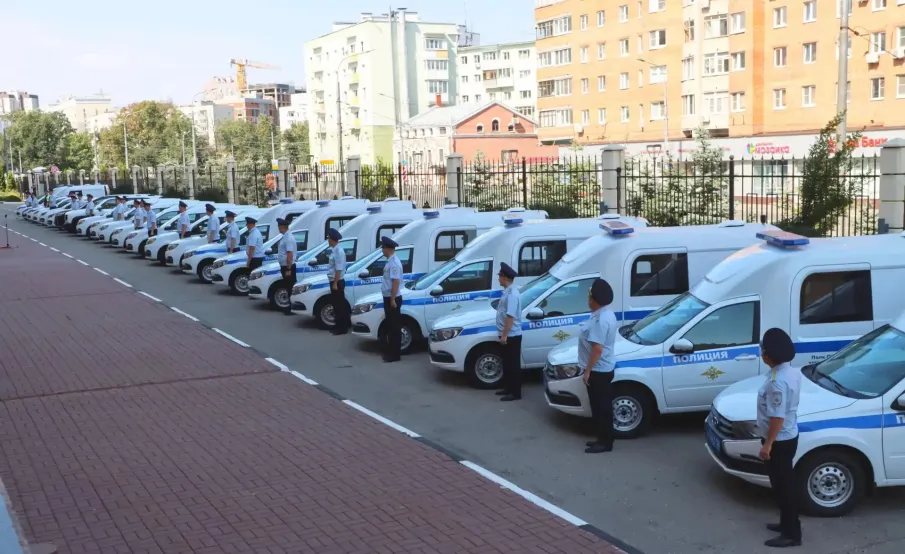 Более 20 новых служебных автомобилей вручили сотрудникам подразделений МВД Нижегородской области